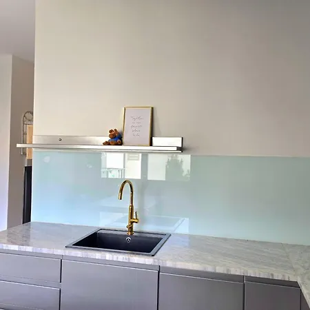 Διαμέρισμα Sunny 144 Plazhi San Pietro