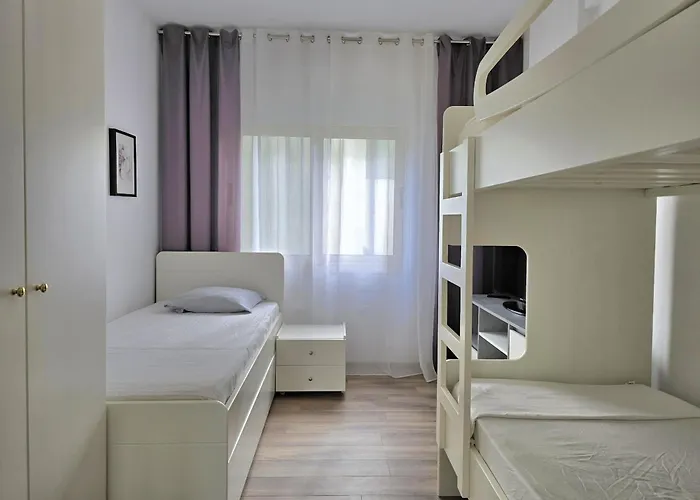 Sunny 144 公寓 Plazhi San Pietro