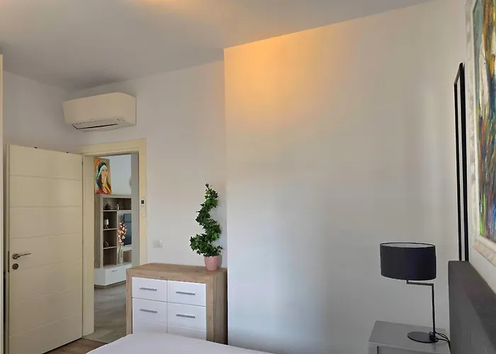 Sunny 144 公寓 Plazhi San Pietro