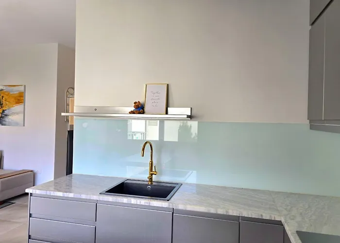 公寓 Sunny 144 Plazhi San Pietro