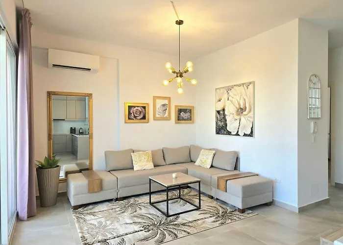 Sunny 144 * Plazhi San Pietro